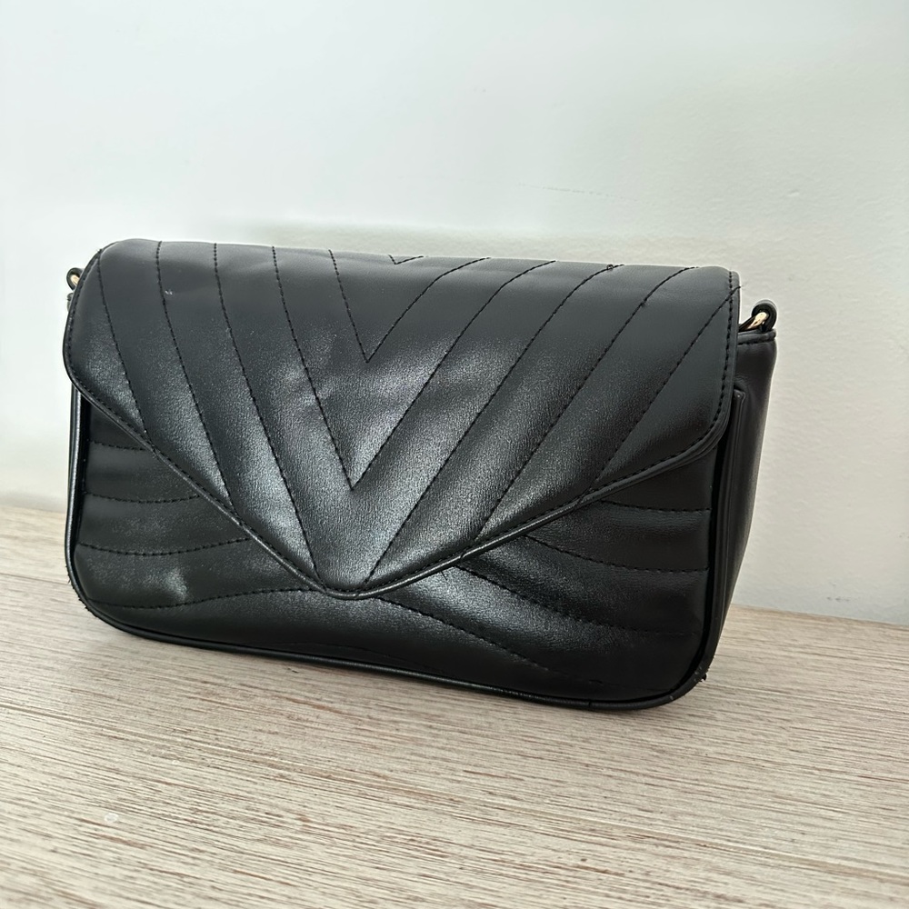 Black Purse, side purse